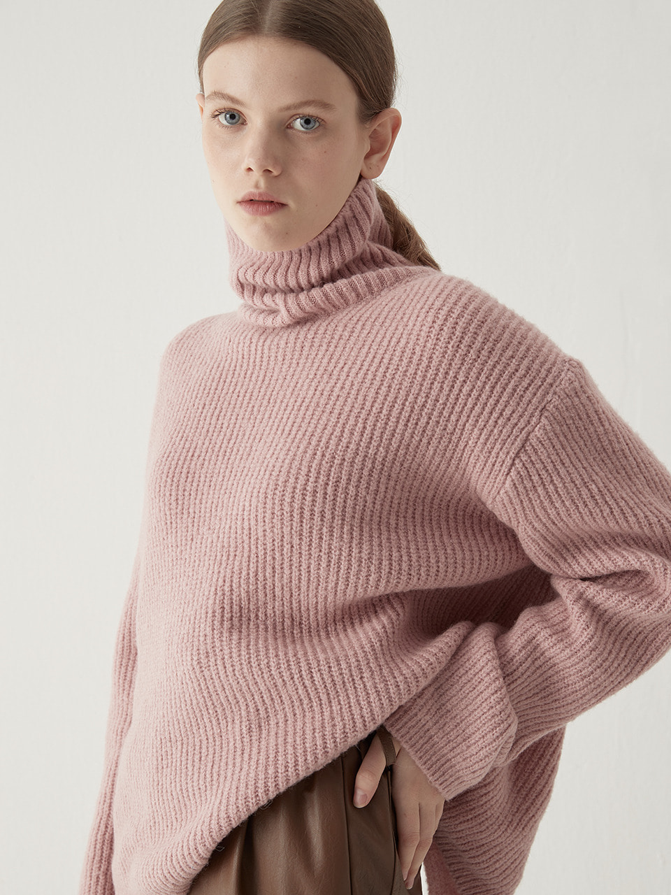 Alpaca turtleneck sweater - Dusty pink