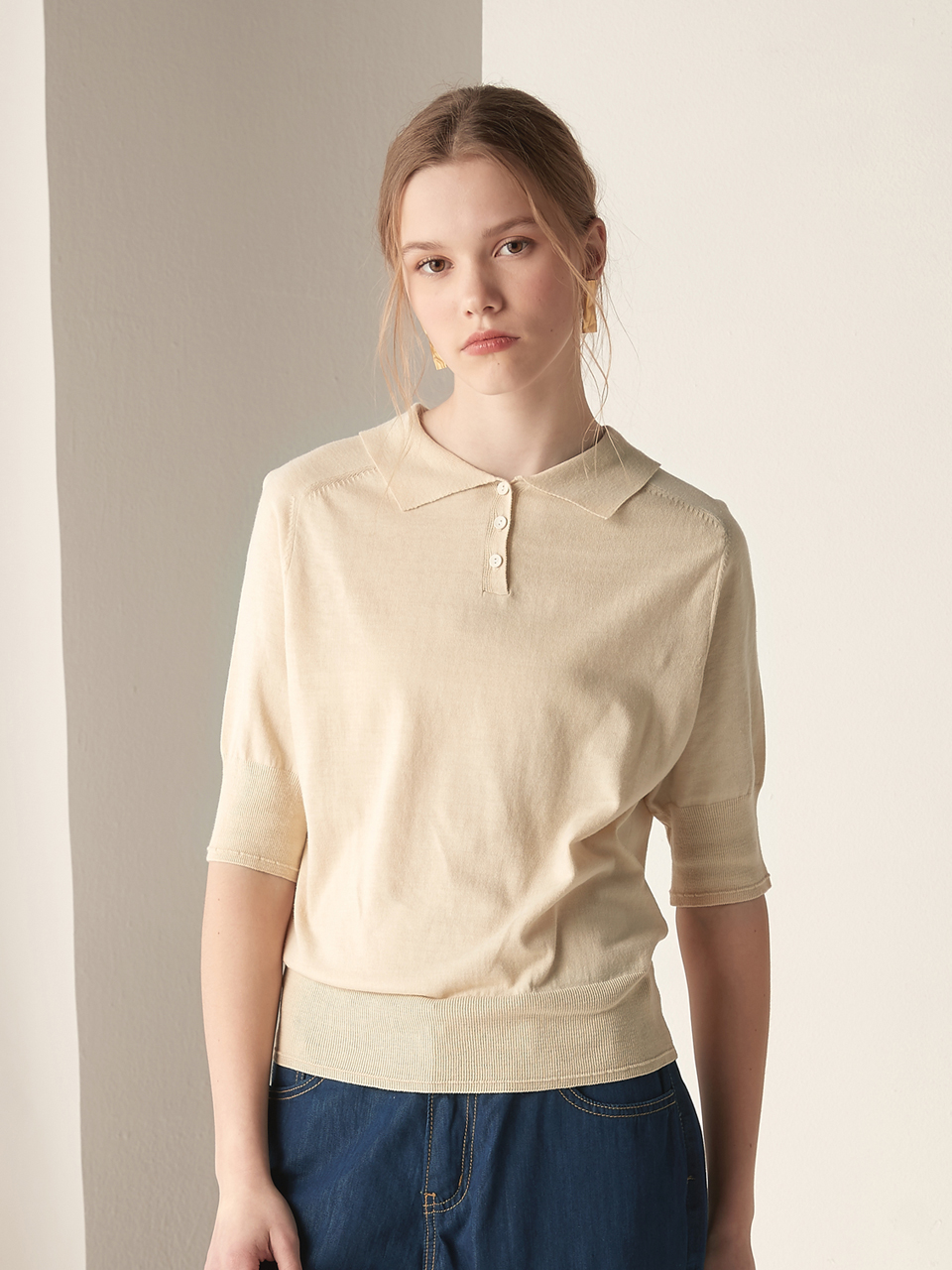 Short sleeve collar knit top - beige